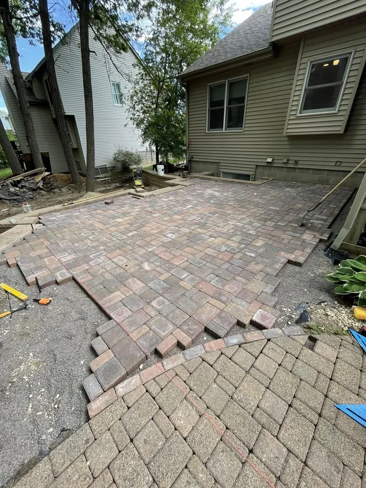 Local garden landscaping in Waconia, MN by Splitting Image Hardscapes