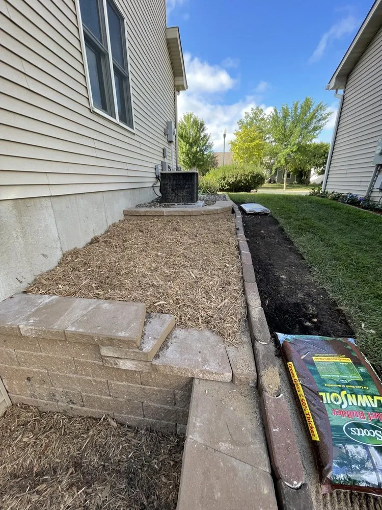 Affordable outdoor landscaping with custom design in Waconia, MN by Splitting Image Hardscapes