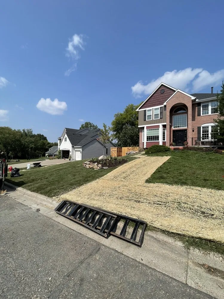 Local residential landscaping for residential properties across Waconia, MN - Splitting Image Hardscapes