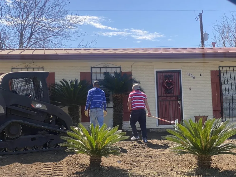 Top-rated lawn mowing service for residential properties across San Antonio, TX - Spoolin 210 Services