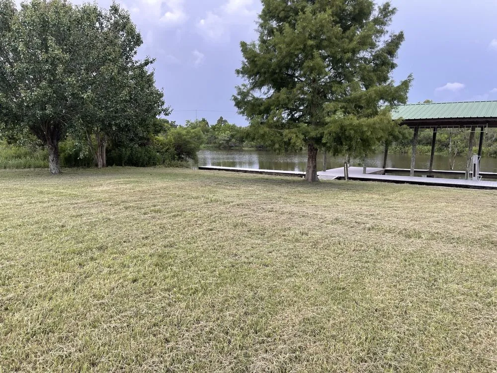Trusted yard maintenance for beautiful yards in Madisonville, LA by Sportsman’s Paradise Lawn Care