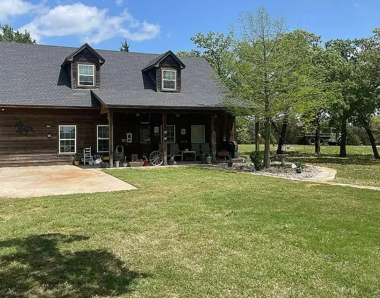 Top-rated yard maintenance in Aubrey, TX - Spot On Outdoor Services