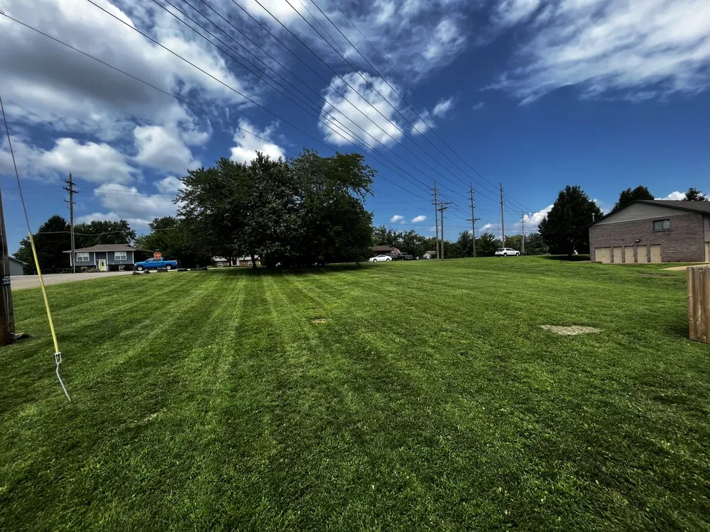 Top-rated lawn mowing service experts serving Desloge, MO - SPR LawnCare