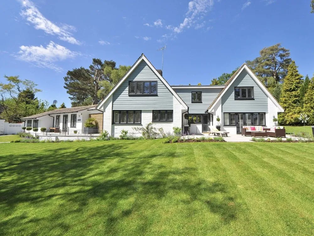 Affordable garden landscaping for residential properties across Bossier City, LA - Spray Tech Services