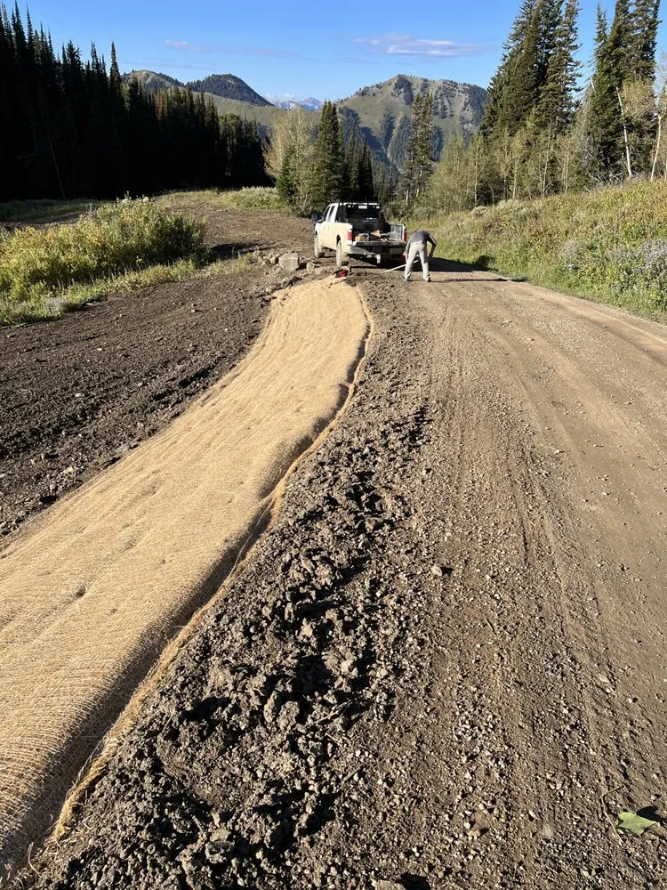 Custom yard maintenance experts serving Elwood, UT - Sprayin Away