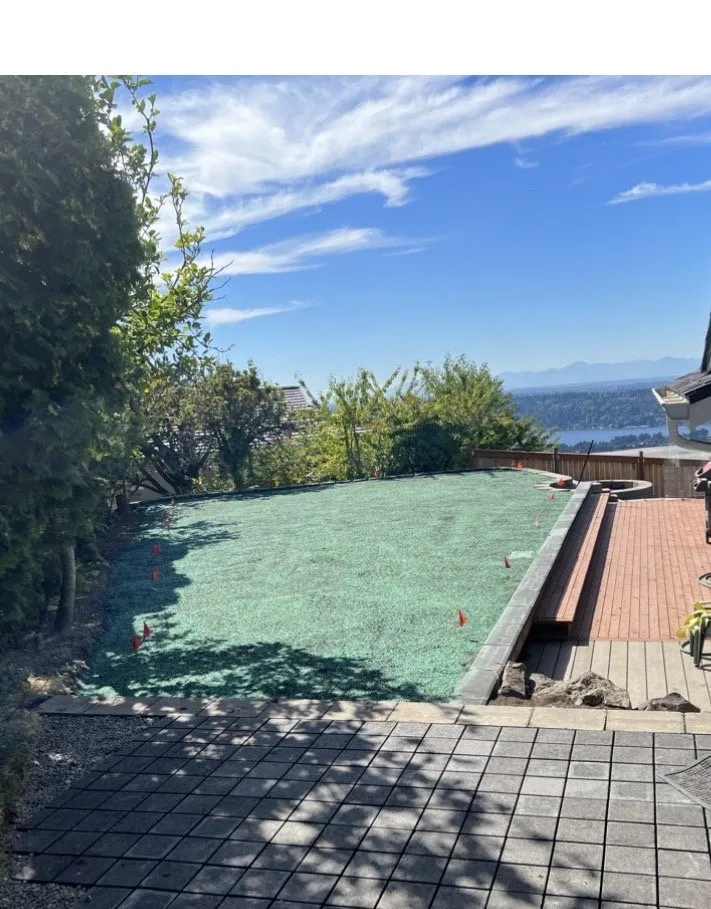 Local yard cleanup service experts serving Des Moines, WA - SprayLawn Hydroseeding