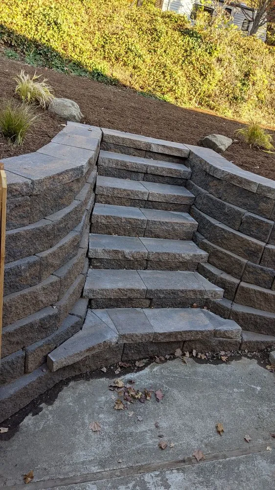 Reliable lawn mowing service in Central Point, OR - Springfall Landscape & Maintenance