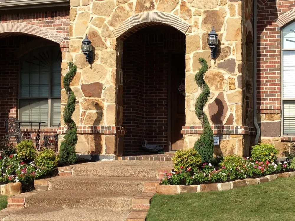 Top-rated landscaping services for residential properties in Lake Dallas, TX by SpringLeaf Lawn & Landscape