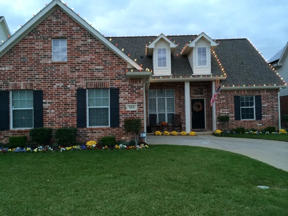 Affordable yard maintenance in Lake Dallas, TX by SpringLeaf Lawn & Landscape