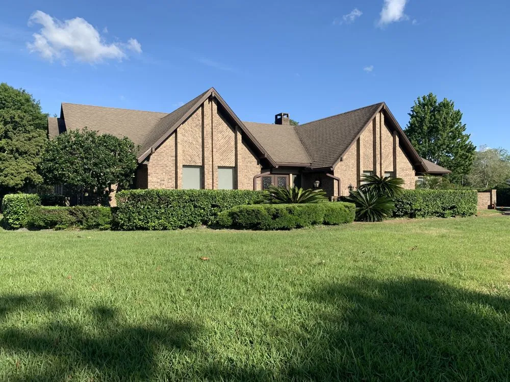 Expert lawn mowing service in Jacksonville, FL - SpringScapes Lawn Care