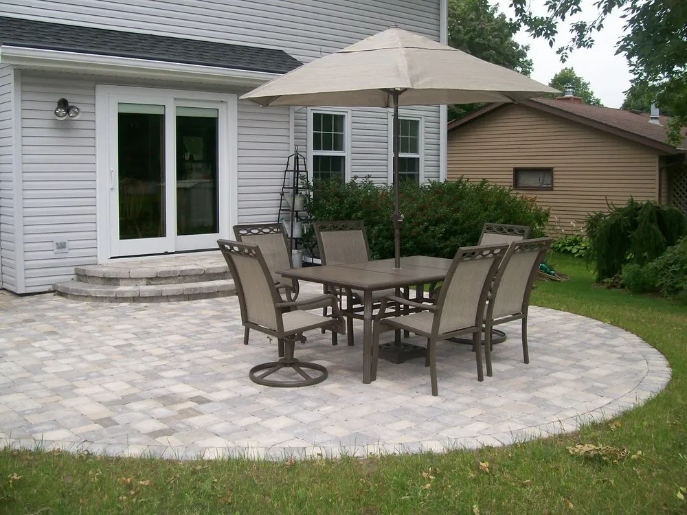 Affordable yard maintenance experts serving Green Bay, WI - Springview Landscape Service