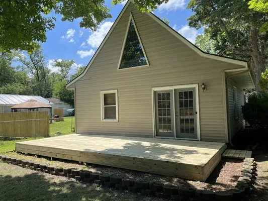 Sprinkler and lawn care Logo