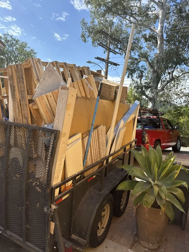 Expert yard cleanup service experts serving Los Angeles, CA - Sprinkler Guys