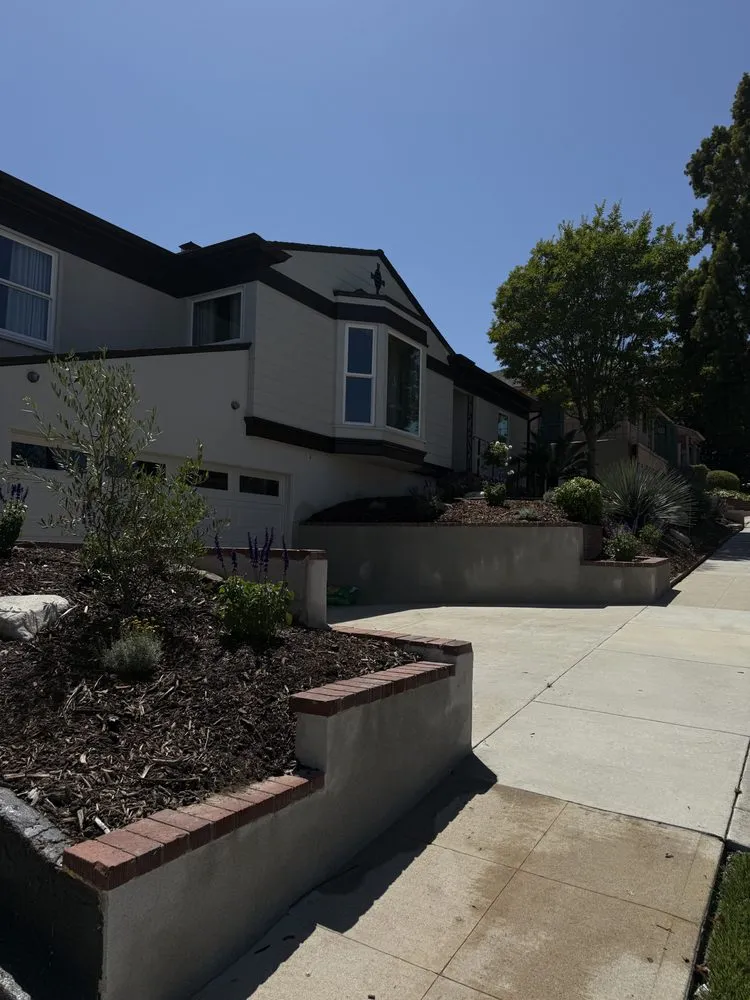 Top-rated lawn care service experts serving Los Angeles, CA - Sprinkler Guys