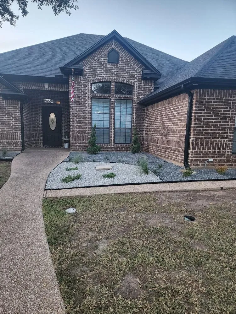 Professional yard cleanup service for year-round maintenance in Hewitt, TX by Sprinklerman