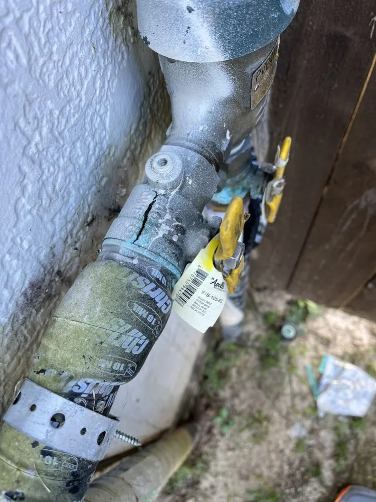 Affordable yard maintenance in Houston, TX by Sprinklers By Design