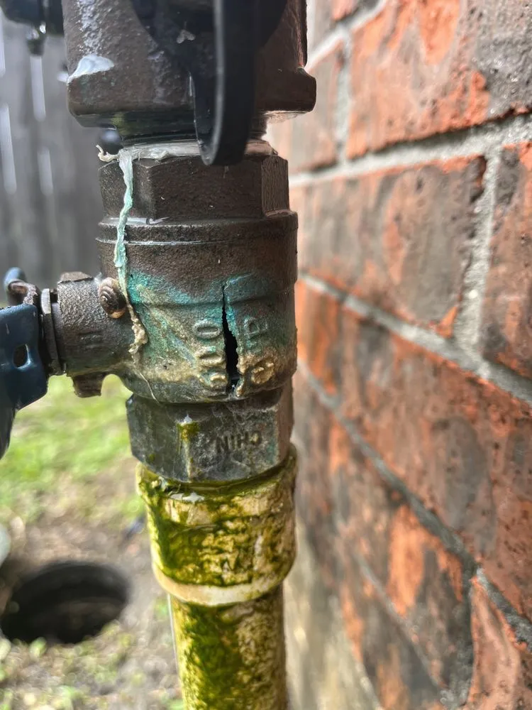 Custom garden landscaping in Houston, TX - Sprinklers By Design