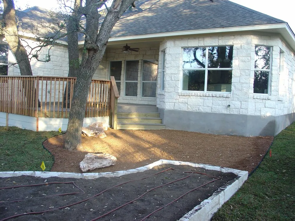 Expert garden landscaping for homes across Georgetown, TX - Sprinklers Grass & Landscapes