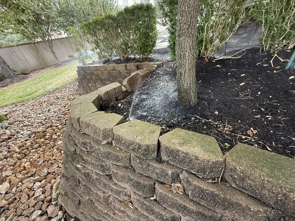 Local yard cleanup service in The Woodlands, TX - Sprinklers Scape