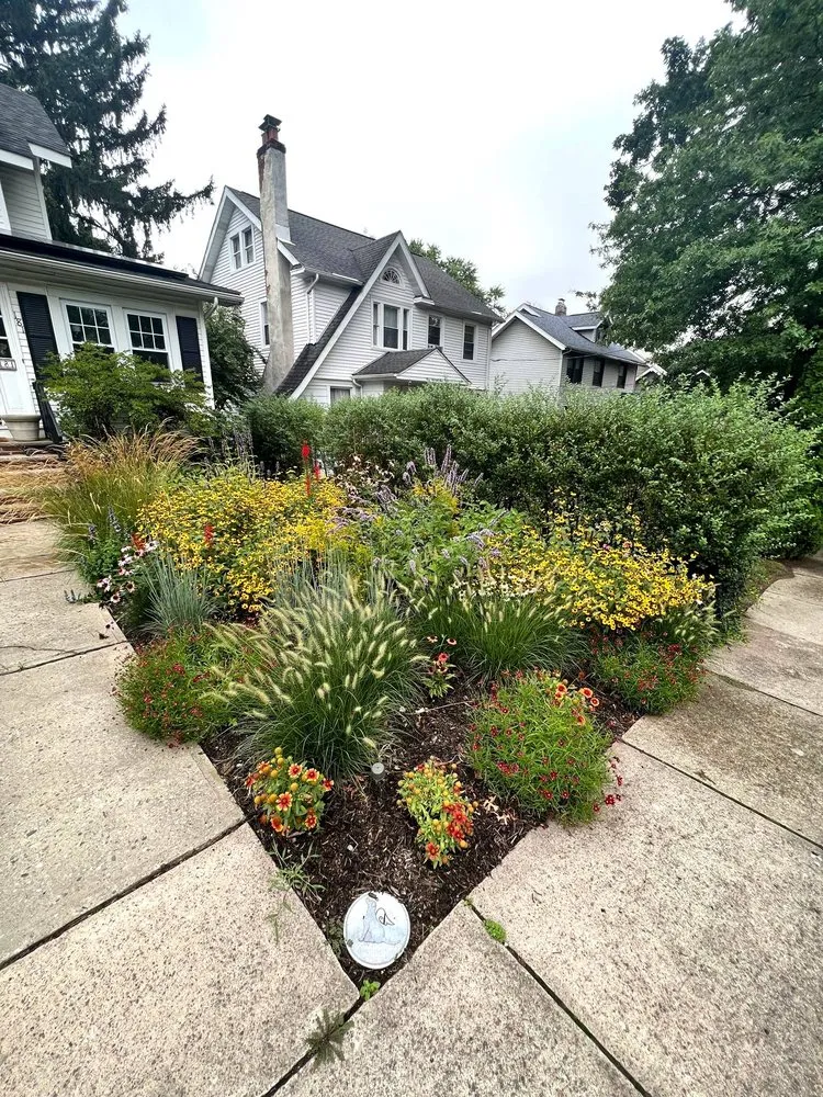 Custom yard maintenance experts serving Teaneck, NJ - Sprout Farms & Gardens