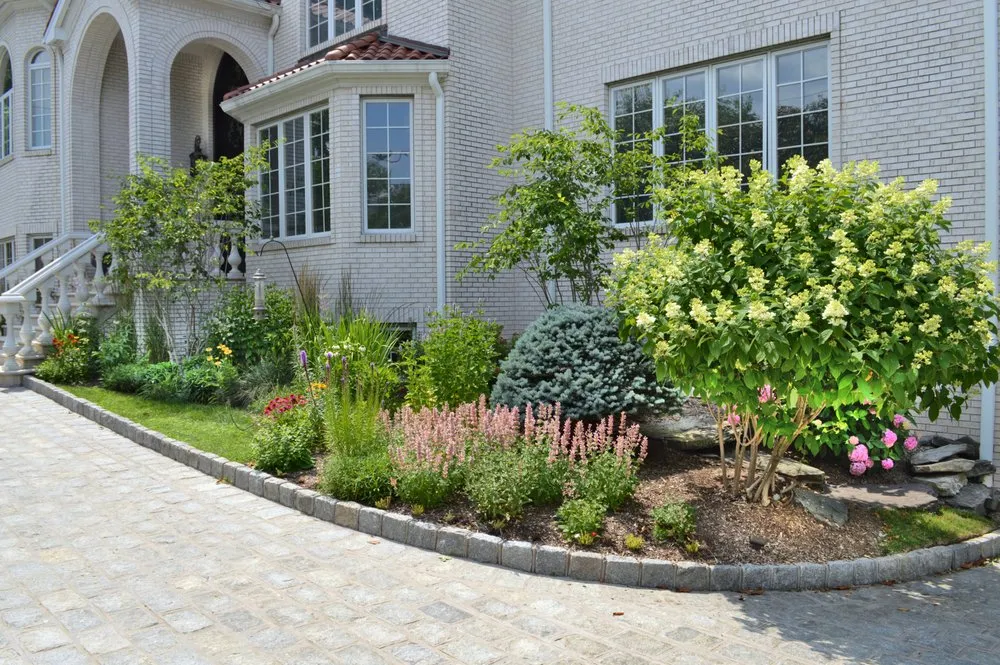 Trusted lawn care service experts serving Teaneck, NJ - Sprout Farms & Gardens