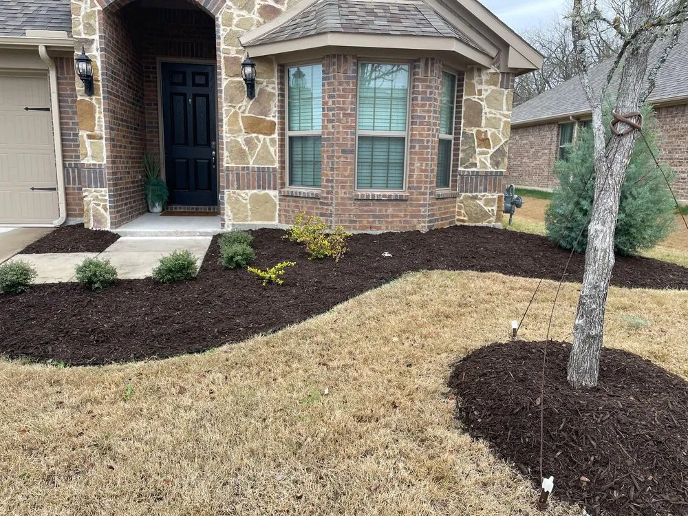 Affordable yard maintenance in Melissa, TX - Spruce Lawn Care