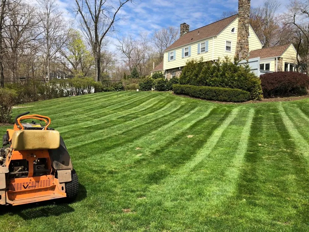 Expert yard maintenance in Mahwah, NJ - Spruce Springs Landscaping