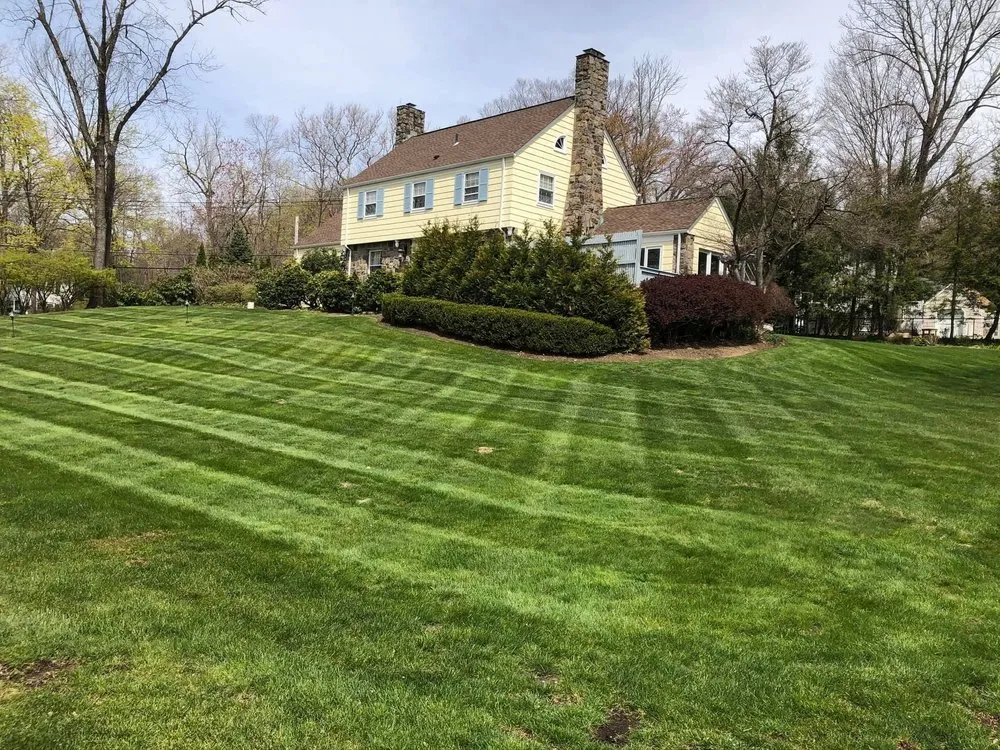 Affordable landscaping services in Mahwah, NJ by Spruce Springs Landscaping