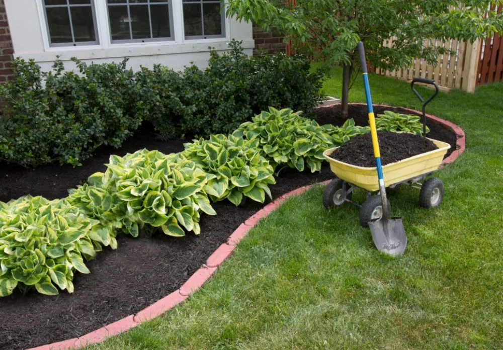 Custom landscaping services for residential properties across Gettysburg, PA - SP’s Lawncare