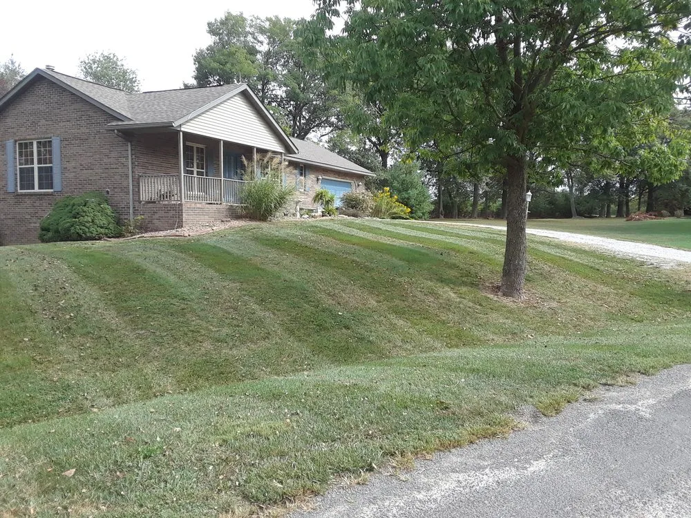 Custom lawn care service experts serving Bunker Hill, IL - Spurgeon Lawn Care Service