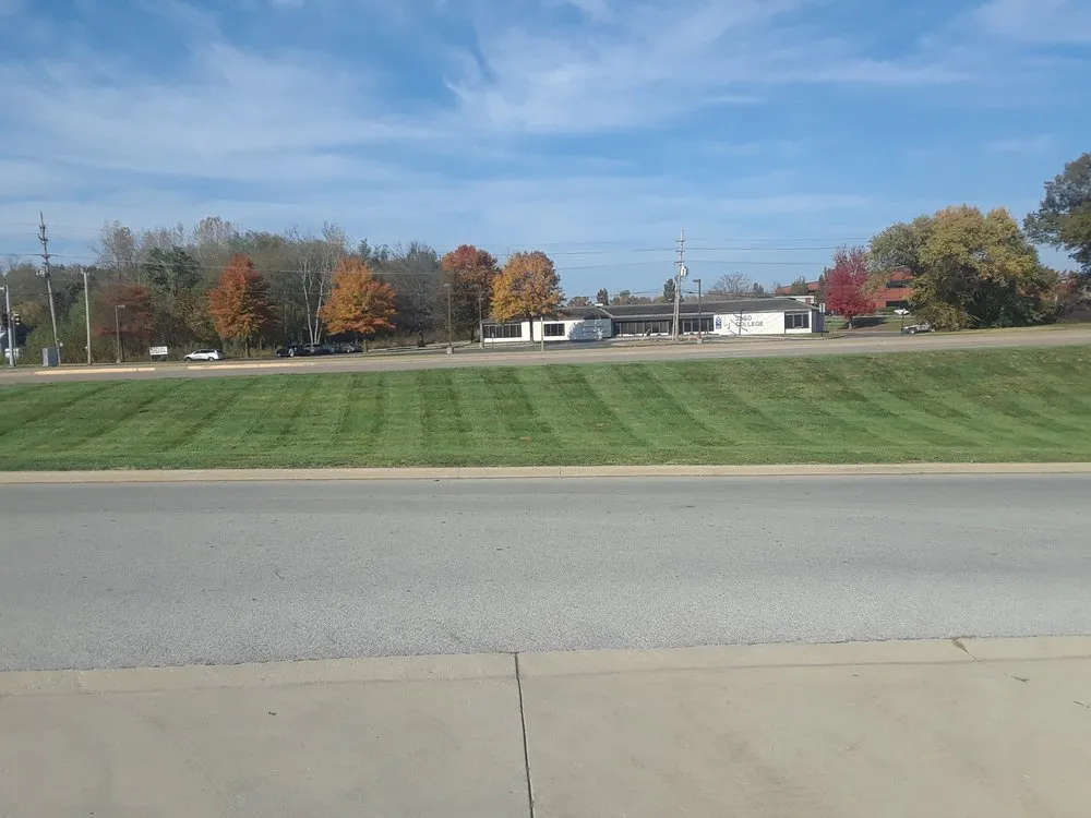 Expert residential landscaping with custom design in Bunker Hill, IL by Spurgeon Lawn Care Service