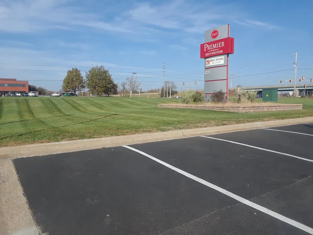 Trusted lawn care service in Bunker Hill, IL - Spurgeon Lawn Care Service