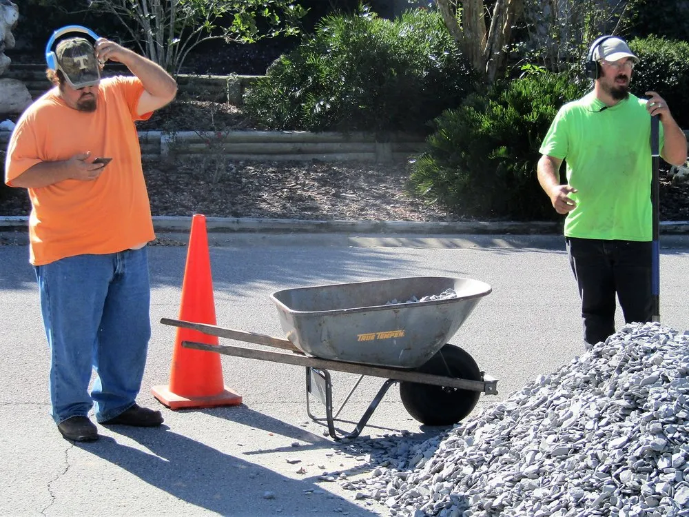 Reliable lawn mowing service in Ocala, FL by Spurling Landscaping-Nursery