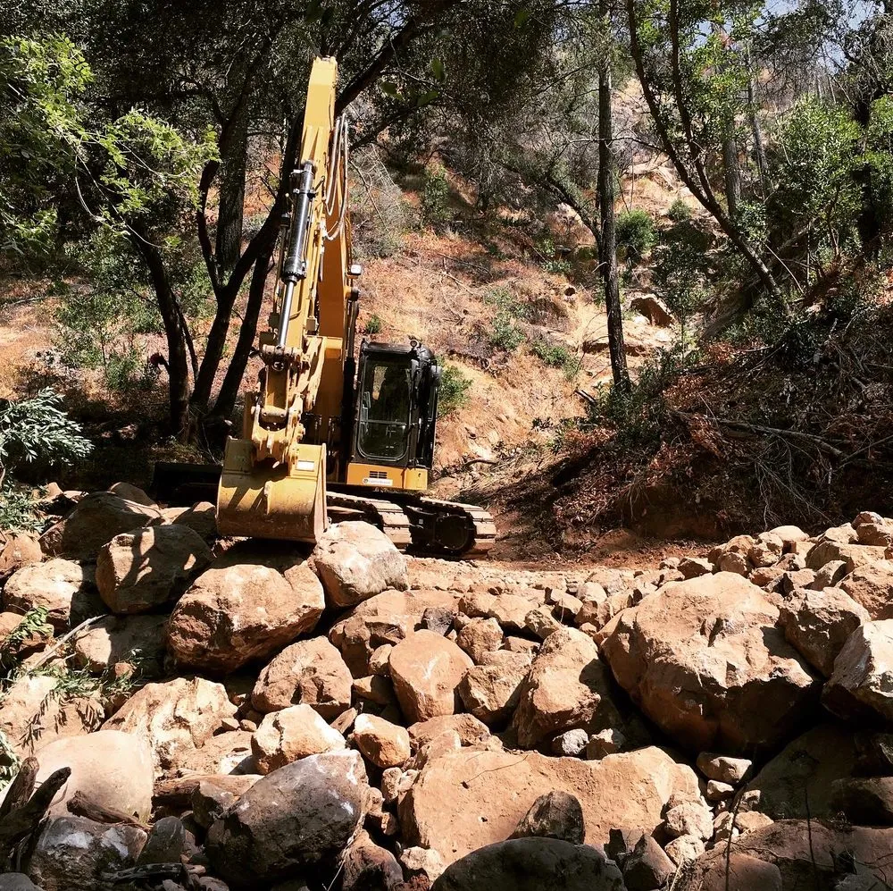 Affordable lawn care service experts serving Petaluma, CA - SPYE General Engineering