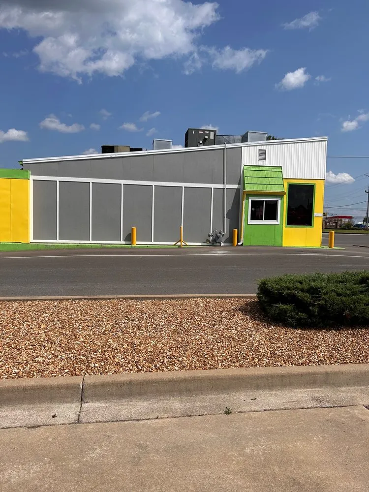 Professional outdoor landscaping in Paris, TN - Square One Maintenance