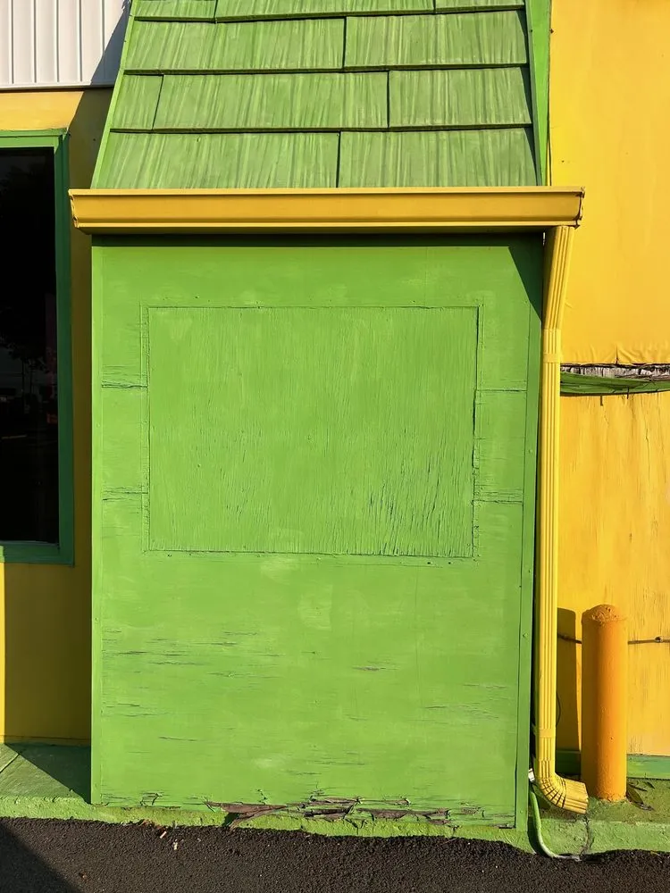 Professional lawn care service experts serving Paris, TN - Square One Maintenance