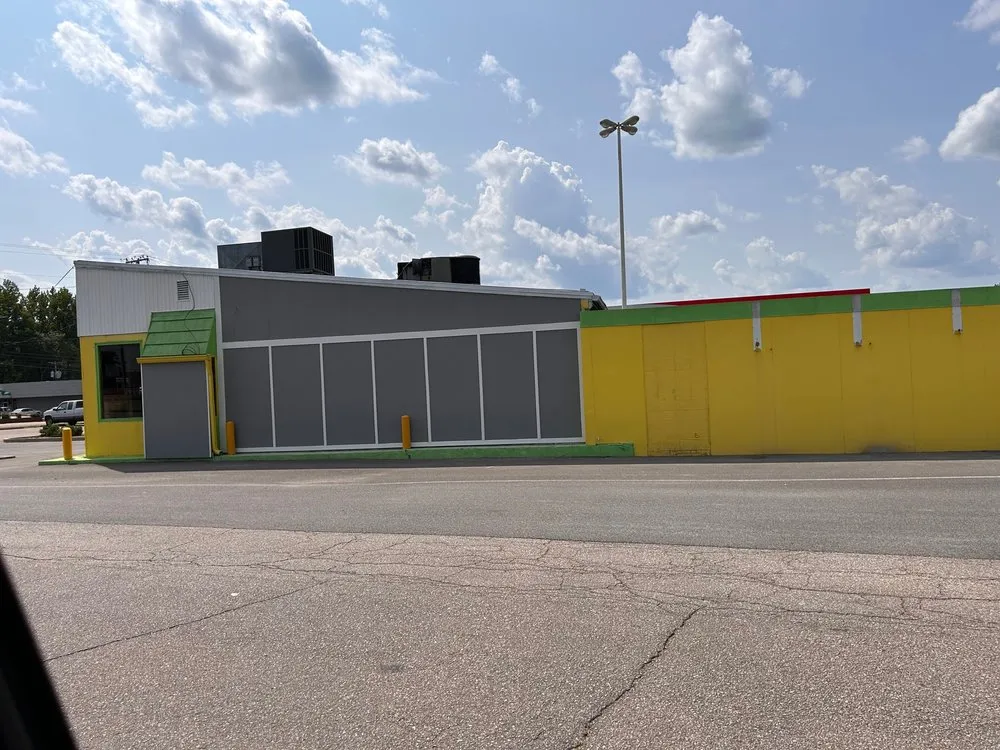 Local outdoor landscaping for residential properties in Paris, TN by Square One Maintenance