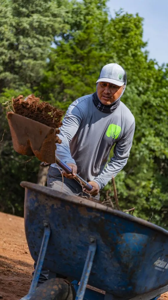 Local yard cleanup service in Edmond, OK by Squared Away Lawns