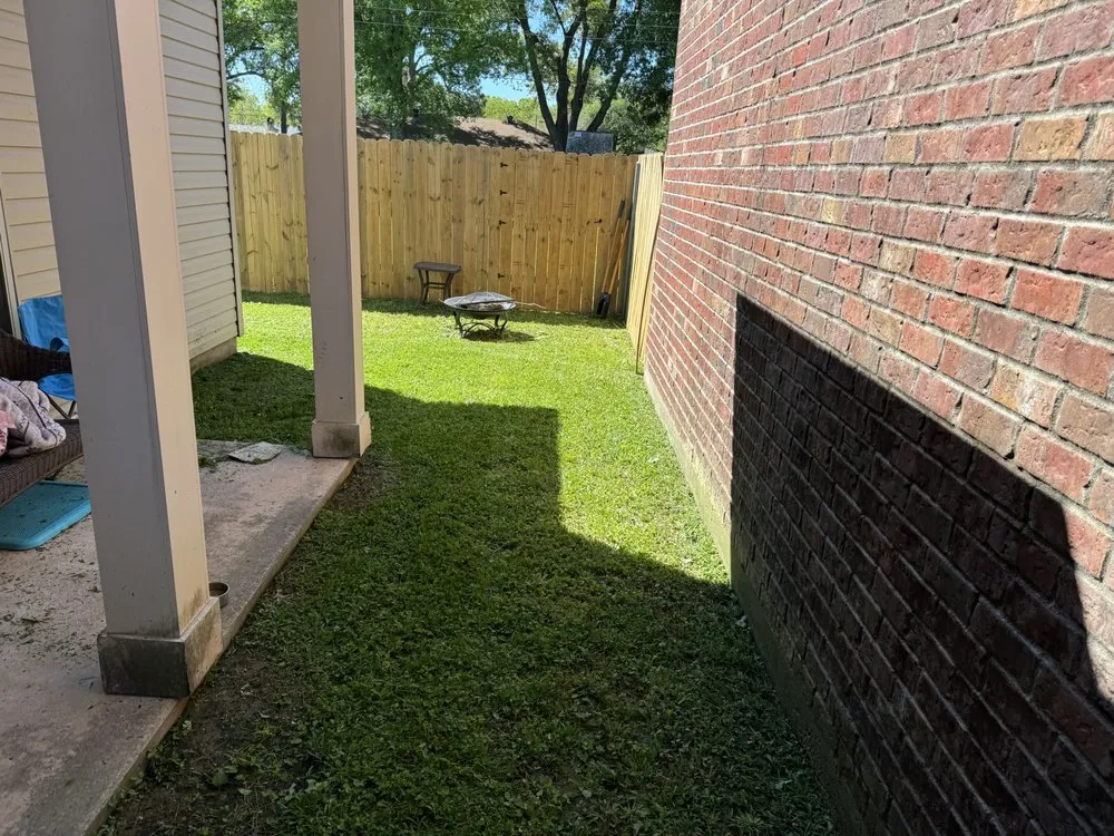 Trusted lawn care service in Breaux Bridge, LA by Squatted Cuts