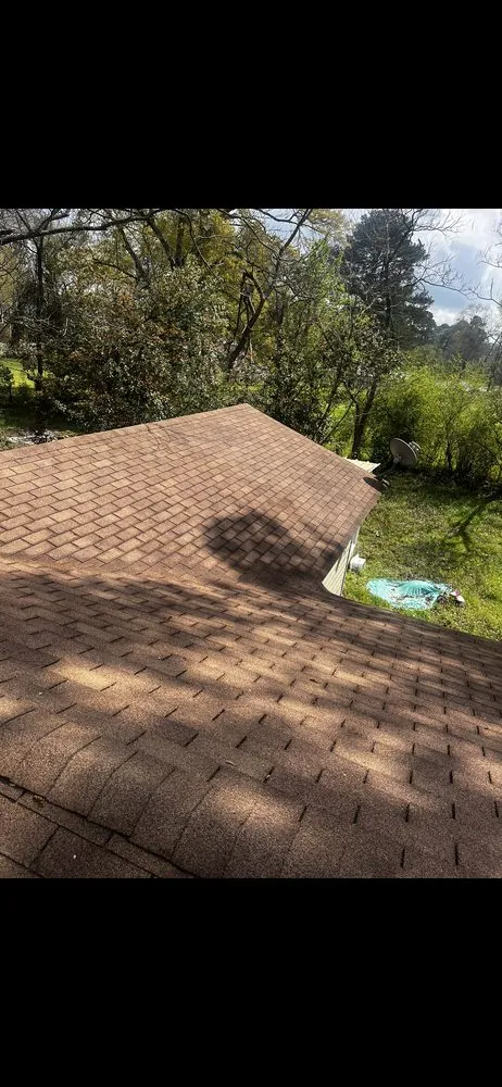 Local garden landscaping for year-round maintenance in Atlanta, TX by Squeaky Clean