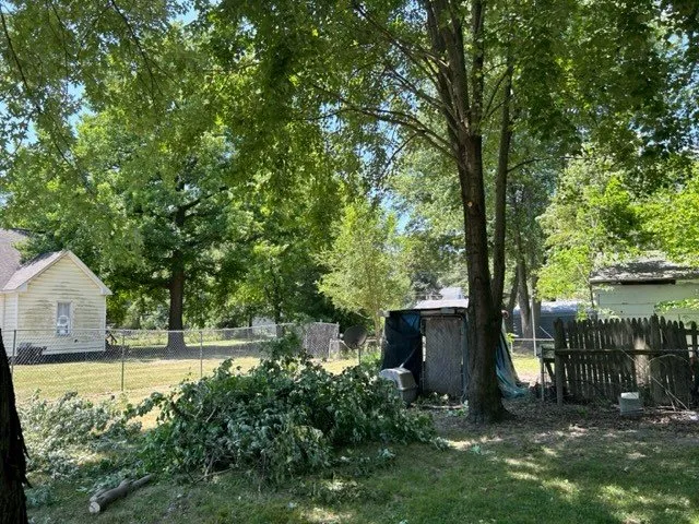 Reliable garden landscaping in Springfield, IL - Squirrel's LawnCare