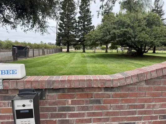 S&R Landscaping Logo