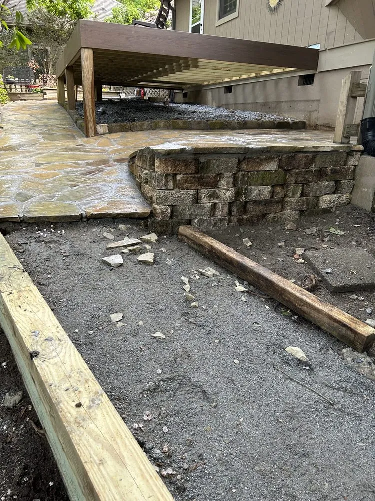 Top-rated lawn care service in Hendersonville, NC by S&R landscaping