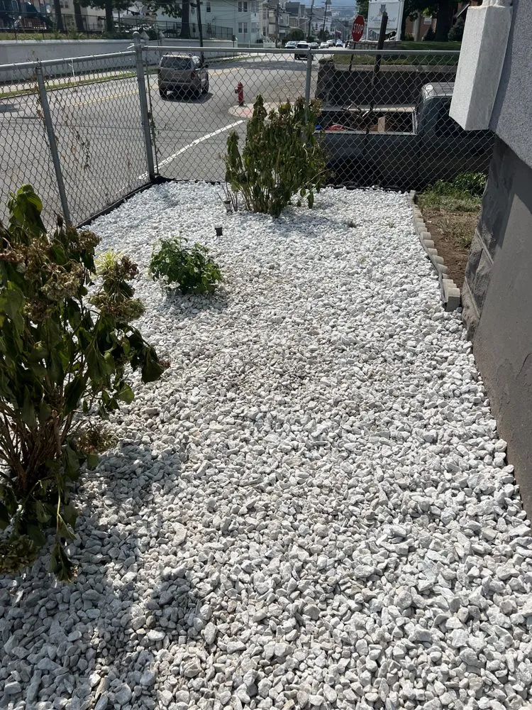 Reliable residential landscaping near you in Paterson, NJ by SR lansdcaping