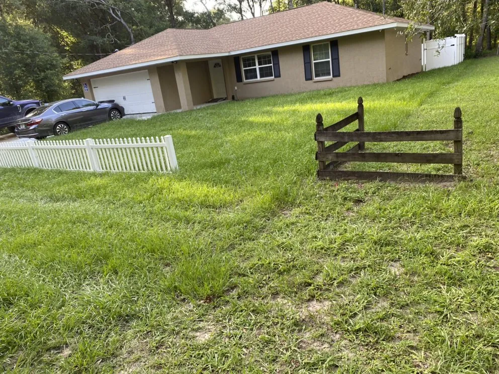 Reliable lawn care service near you in Crystal River, FL by SR Lawn Care