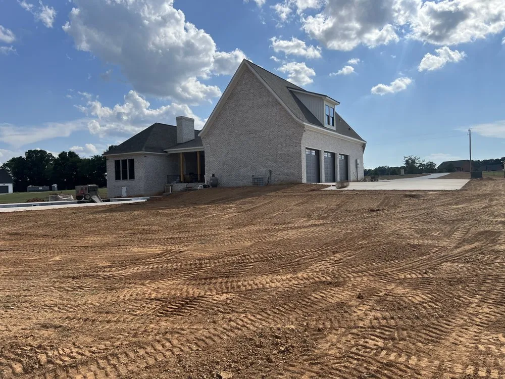 Expert yard cleanup service experts serving Elkmont, AL - SR7