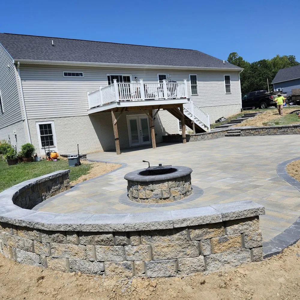 Professional landscape installation experts serving Fredericksburg, VA - SR&A Landscaping