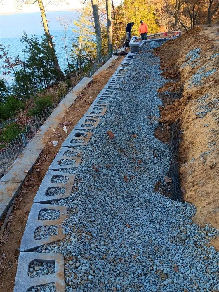 Reliable yard cleanup service in Fredericksburg, VA - SR&A Landscaping