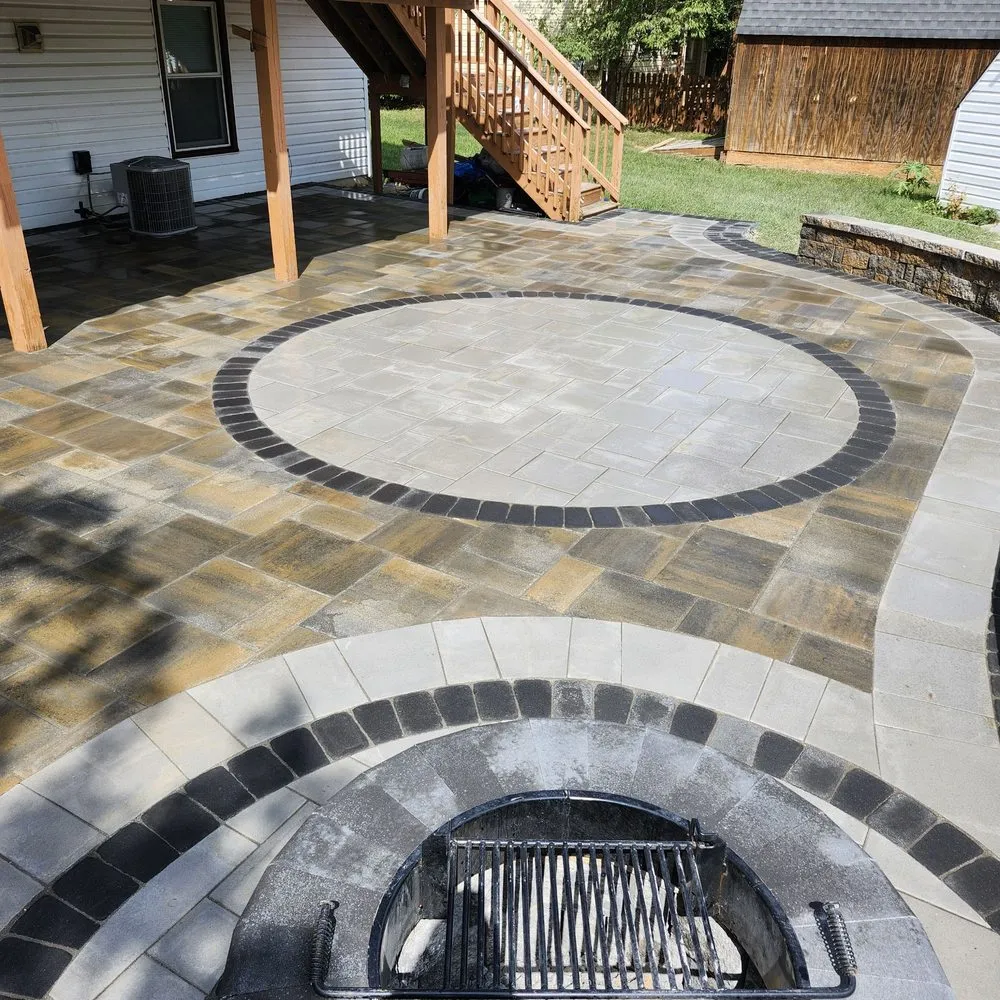 Expert outdoor landscaping in Fredericksburg, VA by SR&A Landscaping