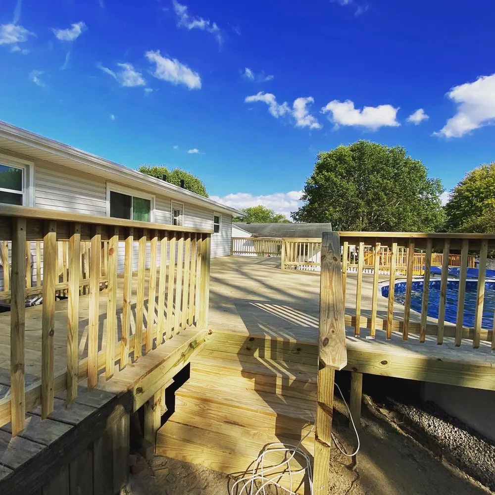 Top-rated landscape installation experts serving Middletown, OH - SRB construction and landscaping